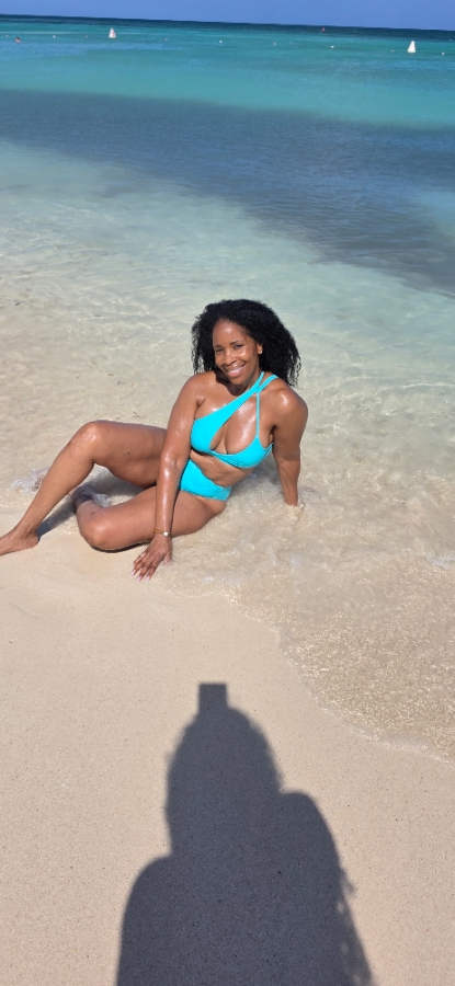 Popvil - Modest and yet sexy swimwear